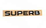 Superb II - Originalt Skoda Auto,a.s. bakre emblem ´SUPERB´ - SPORTLINE svart versjon