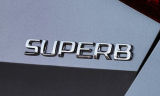 Superb II - emblema cromato originale Skoda Auto,a.s. ´SUPERB´
