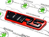 Karoq - Emblema original Skoda 2023 versión RS - Monte Carlo NEGRO RS / placa inferior ROJA - versión V2