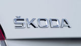 Fabia III - emblema trasero original Skoda Auto,a.s. "SKODA
