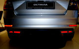 voor Octavia III - originele Martinek spoilers met auto-uitlaat - ALU - GLOWING RED